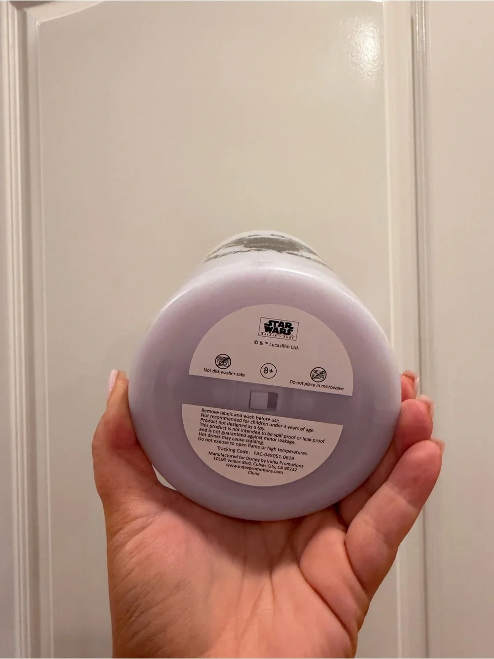 Disney Galaxy’s Edge Light Up Sipper